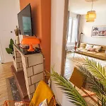 Apartment Le Seventies - Exceptionnel 4 & Billard Reims